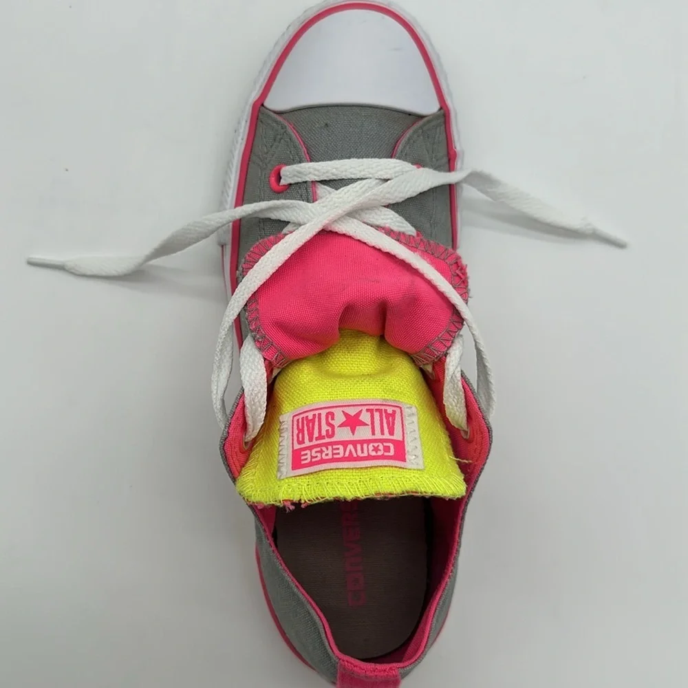 Converse All Star Chuck Taylor Girls Size 4 Double Tongue Sneaker 640578F